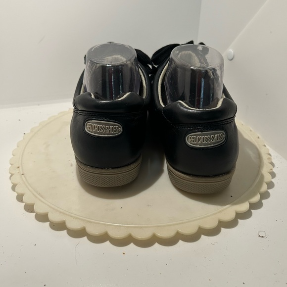 RED CROSS SHOES black lace up loafer size 10 - Picture 4 of 9